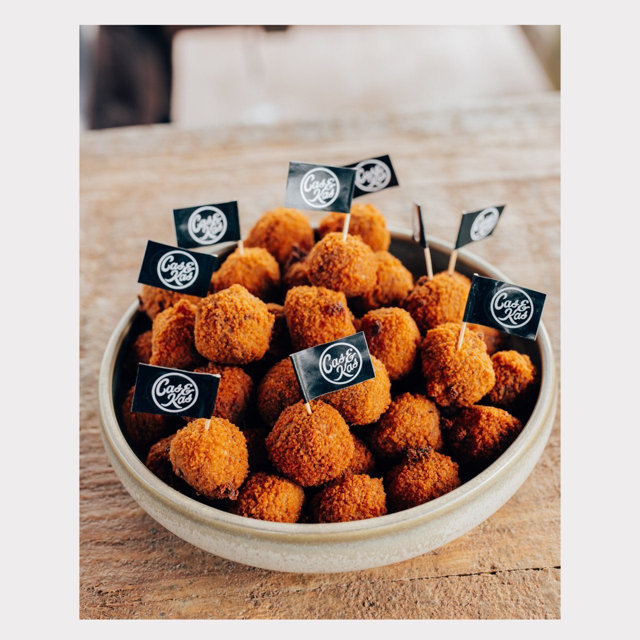 Cas&Kas vegan bitterballen in schaal